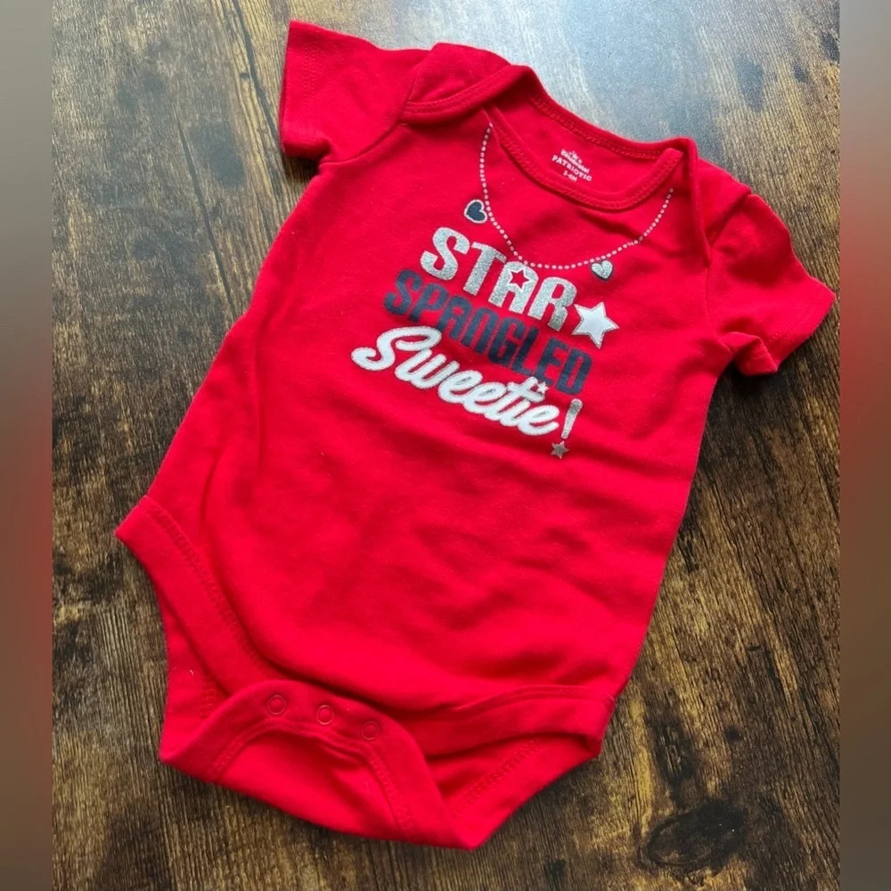 Way To Celebrate Patriotic | Independence Day infant onesie. Size: 3-6M.